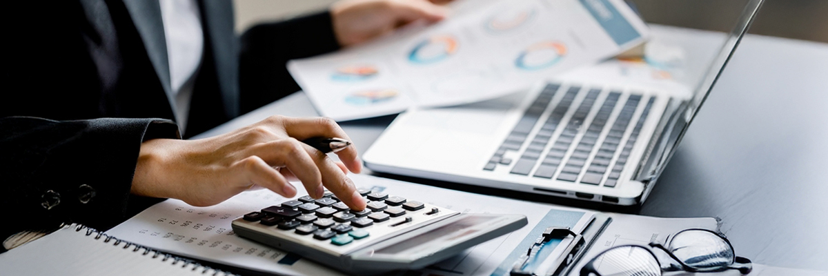 Warning sign for customer loss and compliance risks